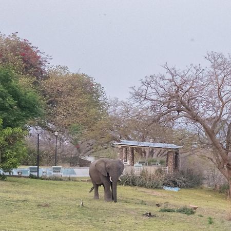 Musungwa Safari Lodge Shanjungu Ngoại thất bức ảnh